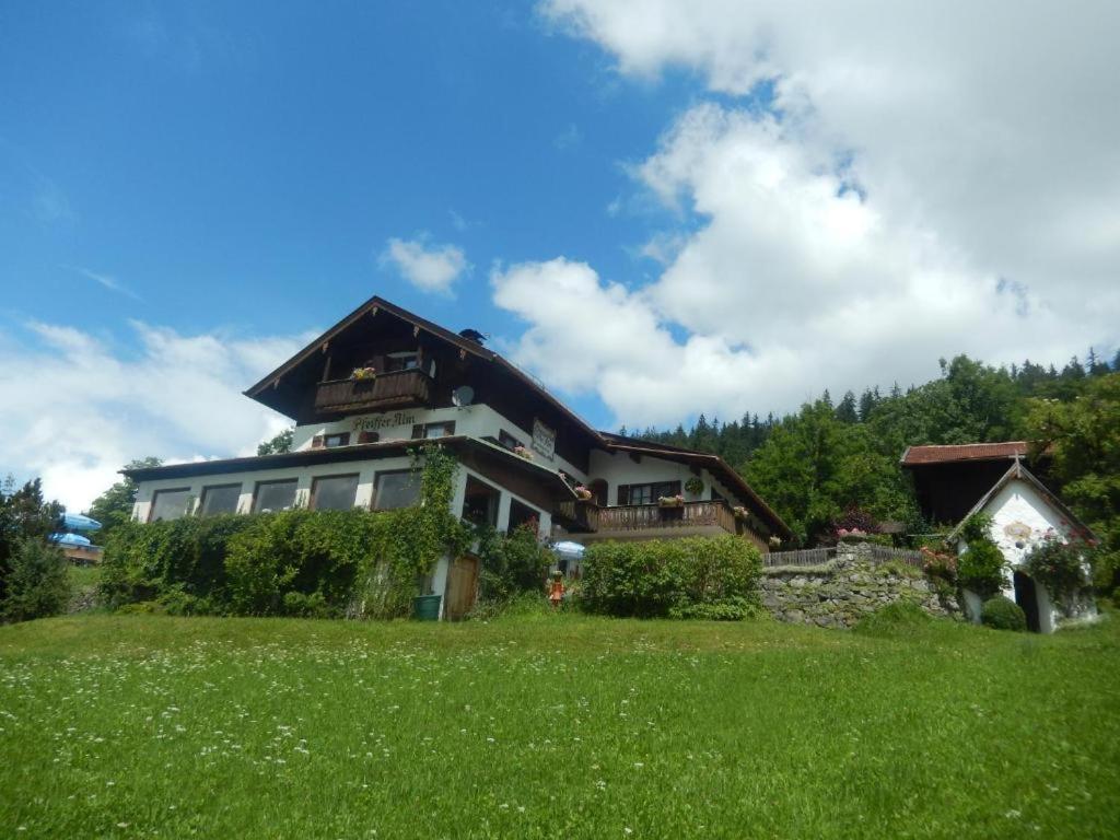 Pfeiffer Alm Am Sonnenhang Mit Blick Auf Die Zugspitze Garmisch-Partenkirchen Dış mekan fotoğraf